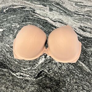 Victoria's Secret Nude T-shirt Push- up Bra. 40D